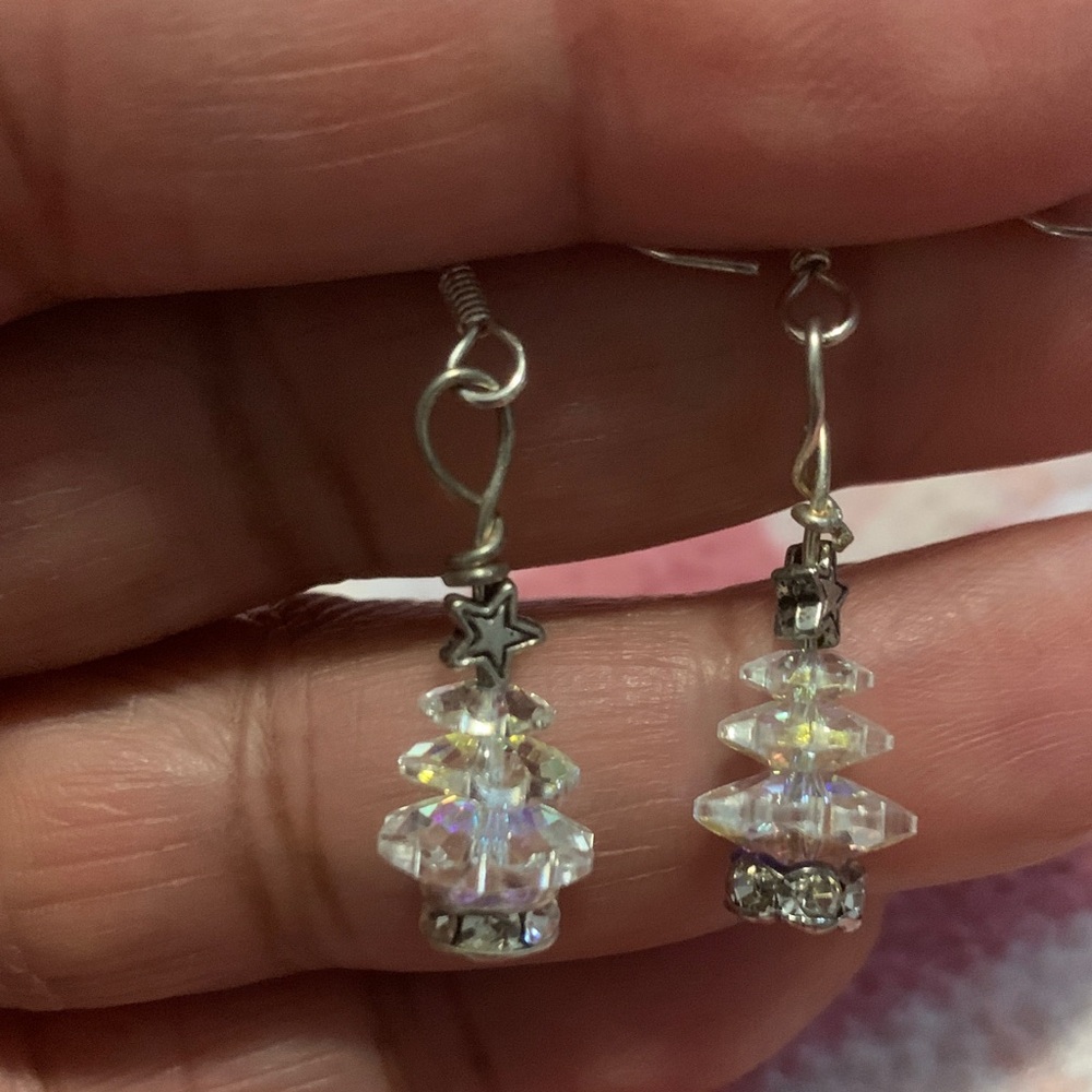 NWOT Crystal Tree Earrings with Silver Accents